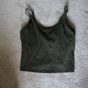 everlane perform tank top